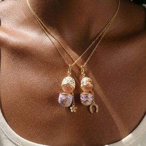 Collar con Colgante Vintage de Cobre con Diseño Floral, Estrella, Luna, Animales, Elementos Oceánicos y Cadena de Bambú - Regalo - Product Image 2
