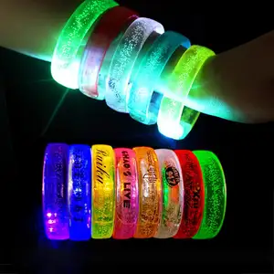 Vendita calda Logo personalizzato lampeggiante bracciale luce Led con luce a Led