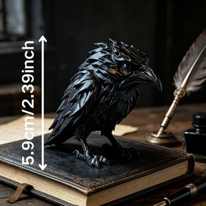 Escultura de Cuervo de Estilo Gótico Más Vendida — Inspirada en el Cuervo, un Adorno Decorativo Negro para Escritorio - Product Image 6
