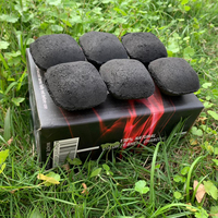 Charbon de bois en briquettes de coque de noix de coco de forme oreiller, fabriqué à la machine, vert feu, blanc cendre, du fabricant vietnamien, 3-4 heures