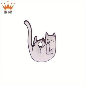 Pin de solapa personalizado, material de metal negro, Gato divertido, sin tarifa de molde - Product Image 2