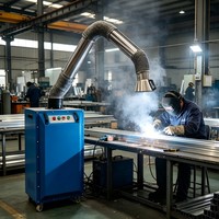Extracteur de fumée de soudage mobile avec bras d'aspiration flexible en acier inoxydable et corps en acier au carbone