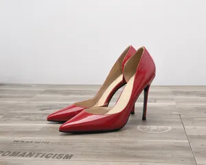 2022时尚套装中国风红色高脚美脚女童高跟尖头办公室穿抽气鞋