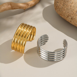 צמיד פתוח רחב פסים אופנתי מצופה זהב 18 קראט, גיאומטרי, עמיד למים, מפלדת אל חלד - Product Image 4