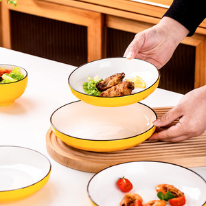 Assiette en <span class=keywords><strong>porcelaine</strong></span> jaune nordique <span class=keywords><strong>moderne</strong></span>, plat à soupe en céramique minimaliste, ensemble de <span class=keywords><strong>vaisselle</strong></span> créatif pour salade de fruits, pâtes et fêtes - Product Image 2