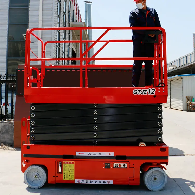 Piattaforma di sollevamento mobile ascensore semovente aereo da lavoro cargo scala elevatrice elettrica idraulica camion da arrampicata