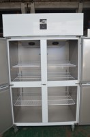 Vitrine Réfrigérée Commerciale Verticale Grande Capacité Quatre Portes en Acier Inoxydable avec Dégivrage Automatique – Nouveauté !