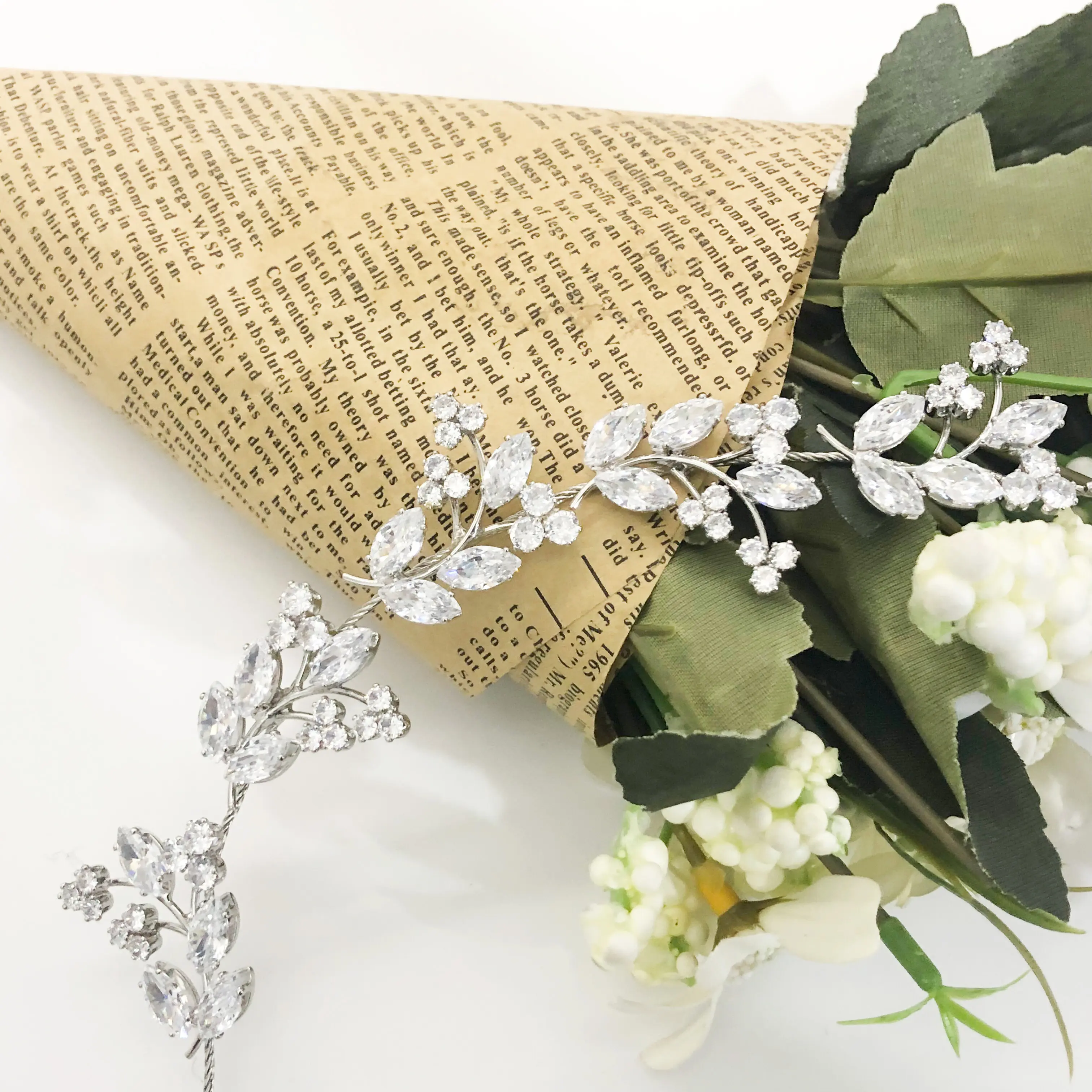 Gümüş el yapımı kristal çiçek Headdress aksesuarları kadınlar düğün saç bantları