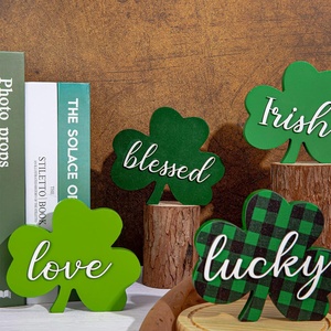 Venta al por mayor irlandés Lucky Blessed Love tréboles de madera artesanías trébol de madera bandeja escalonada signo para el Día de San Patricio decoración de la Mesa del hogar - Product Image 3