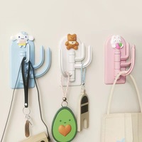 Crochets muraux adhésifs pliables et rotatifs pour armoires de cuisine et accessoires, idéaux pour dortoirs