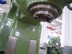 Máy Phay Đầu Gối Đứng X5040 - Product Image 6