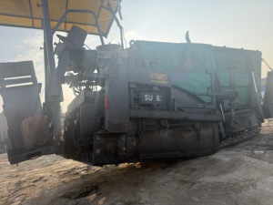 Pavéuse <span class=keywords><strong>à</strong></span> asphalte Vogel Super 800Mini d'origine d'usine 2015 avec moteur Deutz, capacité <span class=keywords><strong>de</strong></span> 300 t/h, conception compacte - Product Image 5