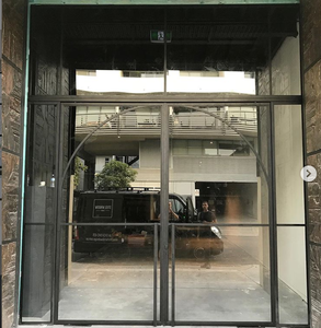 Cửa sổ kính sang trọng hiện đại với cửa sổ sắt rèn khung thép và khung cửa hồ sơ thiết kế bằng sắt lạ mắt - Product Image 2