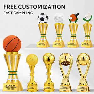 Groothandel op maat gemaakte voetbal grote trofee laser gegraveerde bal trofee awards metalen beker aangepaste wereld voetbal trofeeën - Product Image 1