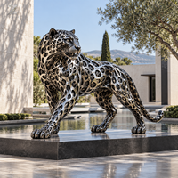 Grande sculpture de léopard en acier inoxydable poli miroir, statue animale personnalisée, décoration extérieure durable pour hôtel, place publique, musée, jardin