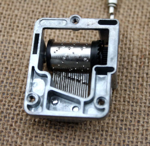 Fabricante, venta al por mayor, caja de música de madera con manivela manual DIY, componentes que reproducen la canción temática 'The Legend of Zelda' - Product Image 5