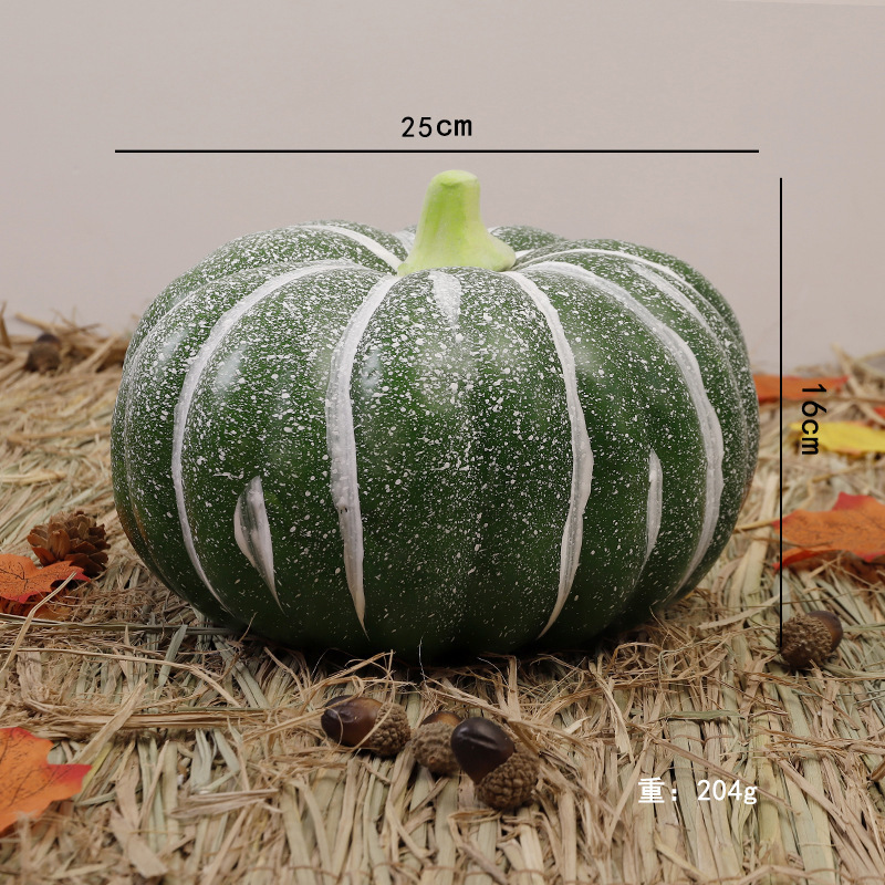 Calabaza enana verde de 25 cm con rayas blancas.