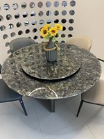 High-End Esstisch aus natürlichem Marmor im italienischen Stil Moderner Esszimmers tuhl Set Leichter Luxus-Plattenspieler aus Kristalls tein