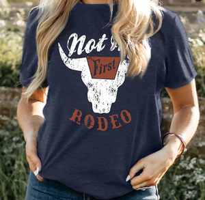 Western Vintage Bull Head HOWDY WALLEN RODEO Imprimé à manches courtes O Neck Tee Shirts Tops - Product Image 1