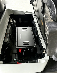 Pengisian Cepat 2-3 Jam 48V 100Ah 51.2V 105Ah Baterai LiFePO4 untuk Shuttle Resort, Minitimasi Waktu Mati Sistem, Aplikasi Bluetooth, Musim Panas Australia - Product Image 2