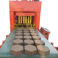 Presse à briques haute pression de 100 tonnes pour la fabrication de blocs de briques, idéale pour le commerce de machines BTC