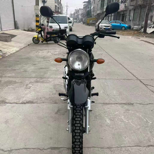 Yamaha YBR <span class=keywords><strong>125</strong></span>. Peinture d'origine, style tout-terrain, frein à disque avant, démarrage électrique et manuel, moteur silencieux et puissant. - Product Image 4