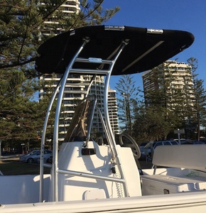 เรือ Pro Plus Center Console พร้อมโครงอะลูมิเนียมเคลือบอโนไดซ์ หลังคา T-Top สีดำหรือสีน้ำเงินกรมท่า รุ่นปี 2024 - Product Image 4