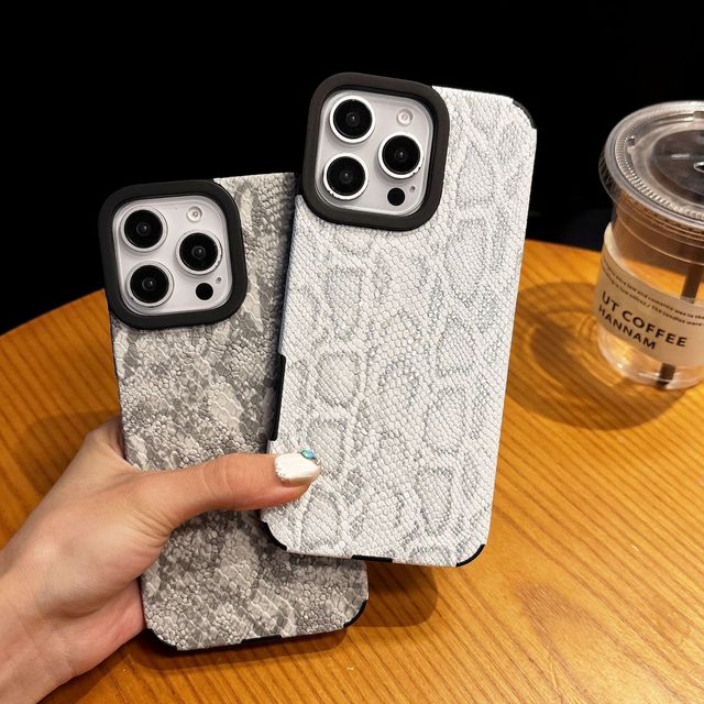 Python Snakeskin Pattern TPU Soft Bumper Magnetic Phone Case For iPhone 16 Pro Max Anti Shock Cover