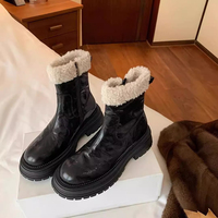 Bottes mi-mollet noires pour femmes à plateforme, avec col en fourrure crème, fermeture éclair latérale, semelle épaisse à crampons, chaussures décontractées chaudes