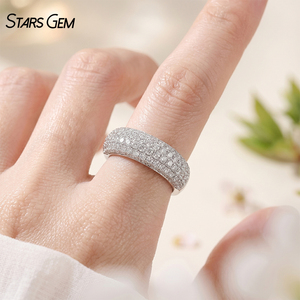 แหวนทองคำขาว 10k ประดับเพชรแบบพาเว่หลายแถว แหวนวันครบรอบ - Product Image 1