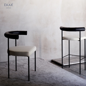كرسي طعام خطي من EKAR بتصميم عصري بسيط مصنوع من القماش للاستخدام المنزلي وفي البارات - Product Image 5