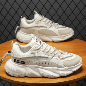 Zapatos de malla SFS para hombre, zapatillas transpirables a la moda con altura interior aumentada, estilo retro informal para correr y caminar - Product Image 2