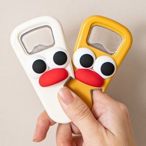 Abridor de Botellas Creativo con Diseño de Ojos Grandes en 3D, para el Hogar, para Abrir Tapas de Vino y Cerveza - Product Image 3