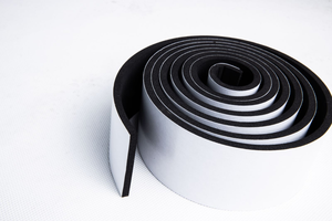 Bande de mousse imprégnée de cellules ouvertes pré-compressées bande Compriband simple face pour l'étanchéité de fenêtre - Product Image 6