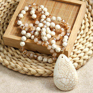 ファッショナブルなボヘミアンバケーションスタイルのターコイズジュエリー、8mm天然石ガラス結びネックレス、ターコイズドロップペンダント - Product Image 6