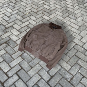 Chaqueta Vaquera de Algodón Transpirable con Lavado Ácido Vintage para Hombre, con Bolsillos Laterales y Estampado de Letras, para la Temporada de Otoño - Product Image 4