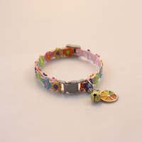 Nouveau collier pour chat 2026 avec clochette, fleurs colorées, taille ajustable, breloque pour chat, chaton, chiot – 11 styles différents