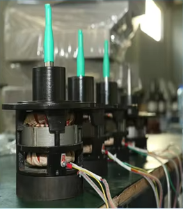 Draagbare Laboratoriumgebruik 6000 Rpm 7500Rpm <span class=keywords><strong>10000Rpm</strong></span> Digitale <span class=keywords><strong>Mini</strong></span> <span class=keywords><strong>Centrifuge</strong></span> Machine - Product Image 5