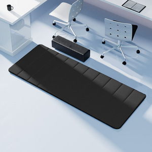 Tapis de couchage de bureau rectangulaire pliable portable en mousse noire pour la sieste à la maison ou en extérieur - Product Image 1