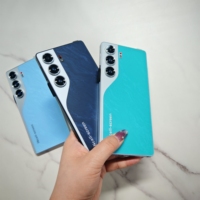 5 8mm Ultra Slim Revolution TECHNO CAMON 40 PRO Design Plume de Titane Meilleur de sa Catégorie 2025