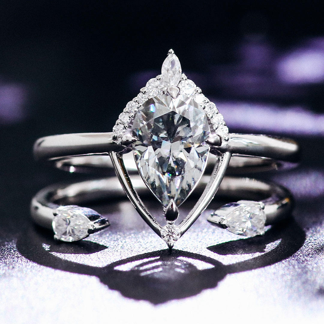 Bague en or blanc 10 carats avec diamant moissanite