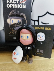 Vente en gros de figurines populaires authentiques de la série FARMER BOB 4 Lies and Truth en boîte mystère, ornements de voiture avec styles cachés secrets - Product Image 5