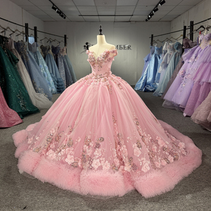 1229 Vestidos de Quinceañera Románticos de Color Rosa, con Hombros Descubiertos, Flores y Volantes, Estilo Princesa - Product Image 2