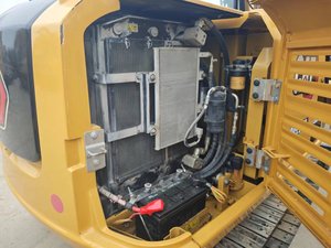 เครื่องยนต์เกียร์บ็อกซ์มอเตอร์ปั๊มสำหรับรถขุดขนาดเล็ก CAT305.5E2 รุ่น 5.5 ตัน ปี 2023 ภาษาญี่ปุ่น พร้อมรายงานและวิดีโอ ขายพร้อมรายงานและวิดีโอ - Product Image 4