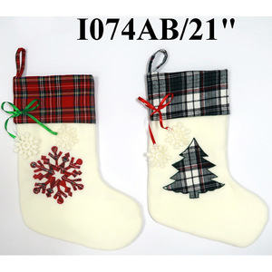 Chaussettes de Noël personnalisées en polyester pour animaux de compagnie avec étiquettes en forme d'os, grandes chaussettes en peluche à carreaux Buffalo pour chien, pour famille amoureuse des animaux, pour cheminée - Product Image 6