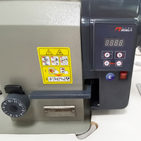 Machine à coudre industrielle robuste à entraînement direct par ordinateur, double aiguille, adaptée aux tissus épais et aux canapés en cuir RN-4420D1