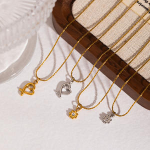 Kalung Baja Anti Karat Fashion Lintas Negara-Kalung Liontin Hati Minimalis Mewah-Rantai Kalung Hadiah Unisex - Product Image 2