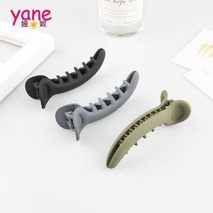 Klip rambut gigi klip rambut plastik gaya manis untuk anak-anak klip pisang aksesori rambut produsen grosir - Product Image 5