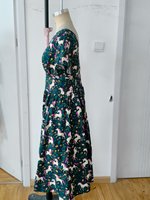 Robe patineuse mi-longue en mousseline de soie à imprimé floral licorne chic avec col carré Style doux et logo avant pour les fêtes d'été à thème