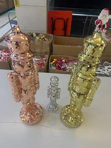 Statue de <span class=keywords><strong>Casse</strong></span>-<span class=keywords><strong>Noisette</strong></span> Disco avec Carreaux Miroir Réfléchissants, Figurine de <span class=keywords><strong>Casse</strong></span>-<span class=keywords><strong>Noisette</strong></span>, Centre de Table de Noël pour les Fêtes de Noël, Cadeaux de Fête - Product Image 3